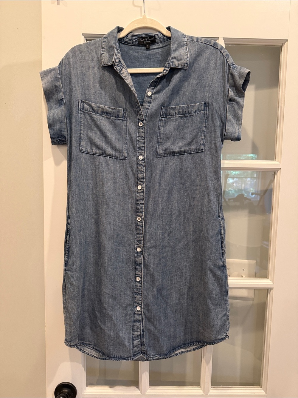 Velvet Heart Womenβs DeniChambray Button-Down Dress - Blue Small